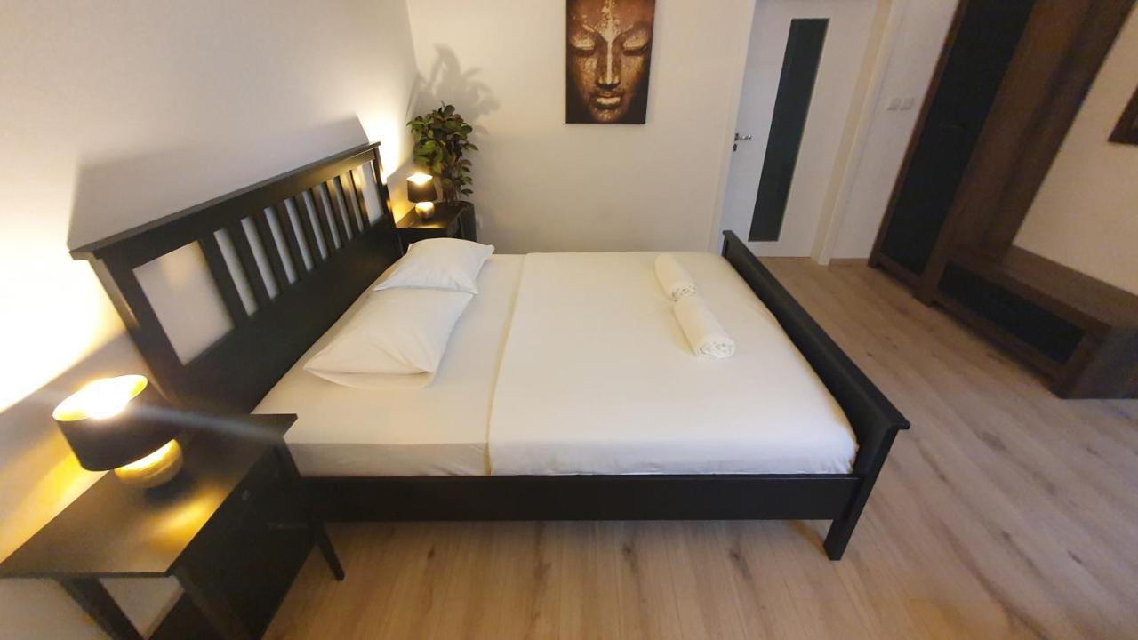 Le Monde Apartment Bratislava - Amazing 5Bdr In Downtown Extérieur photo