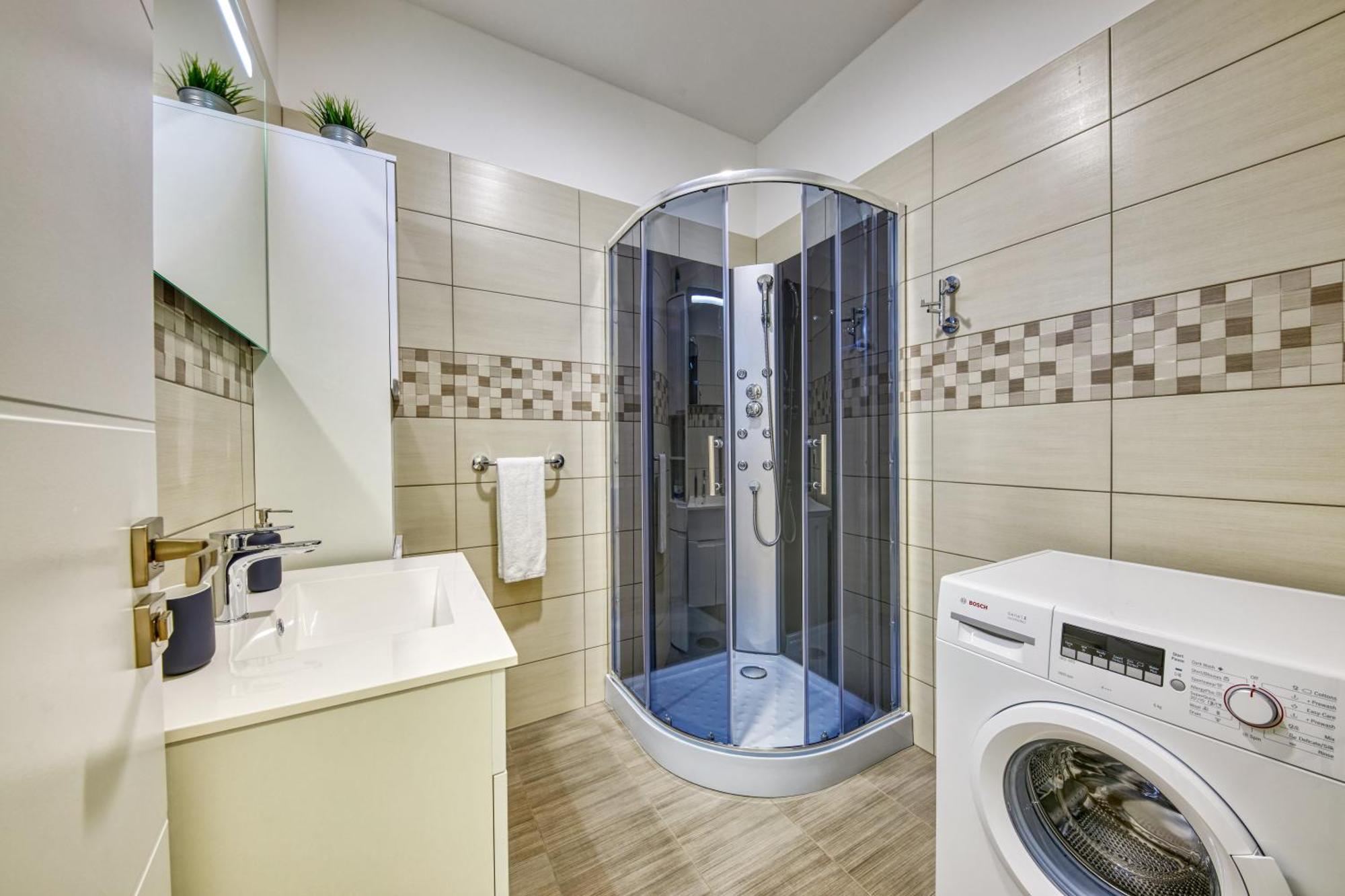 Le Monde Apartment Bratislava - Amazing 5Bdr In Downtown Extérieur photo
