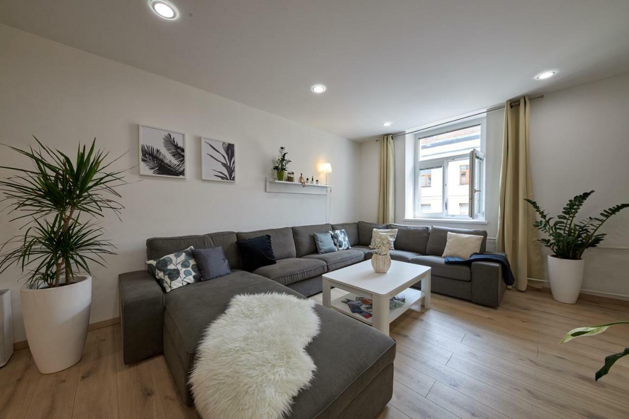 Le Monde Apartment Bratislava - Amazing 5Bdr In Downtown Extérieur photo