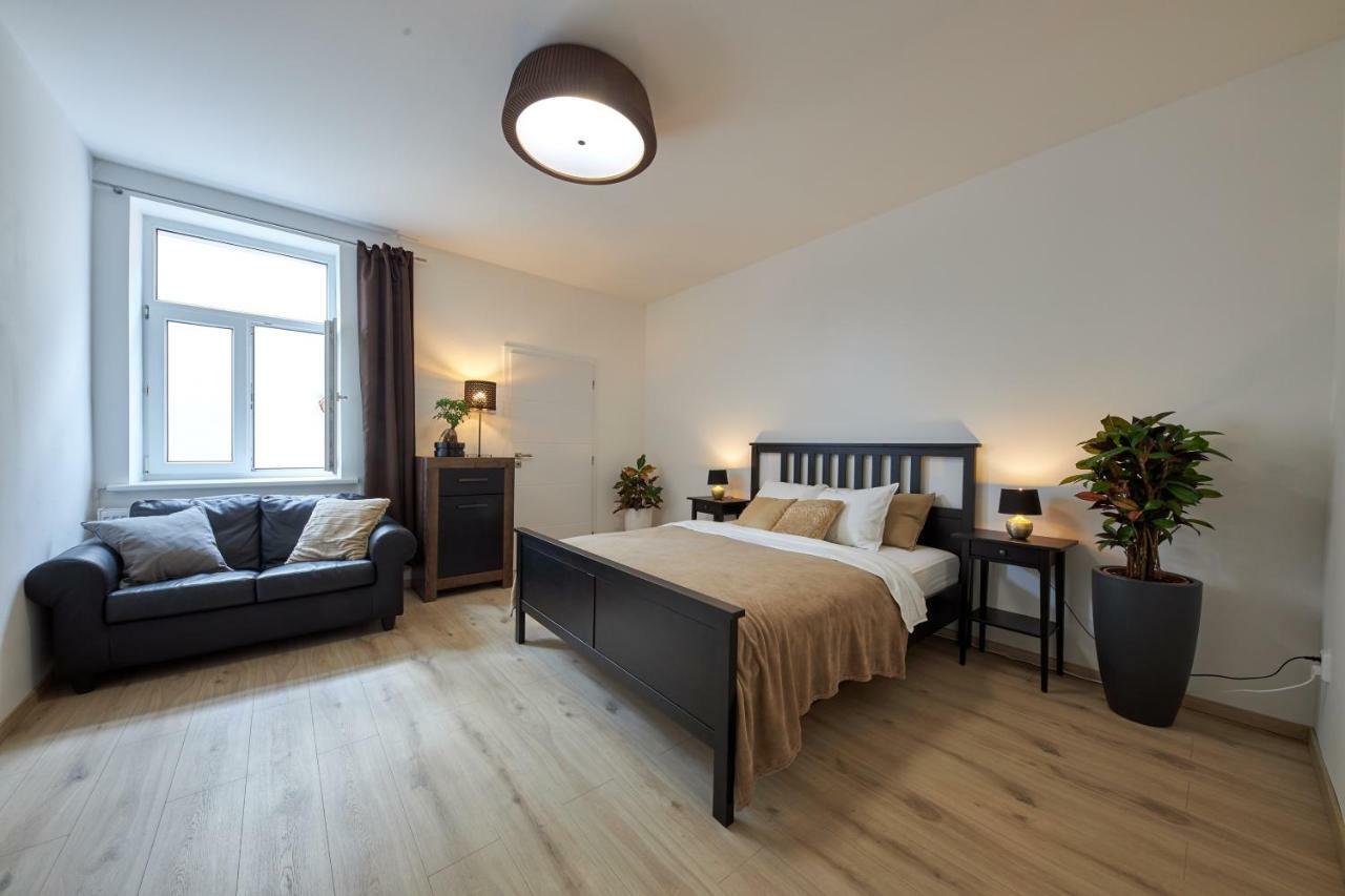Le Monde Apartment Bratislava - Amazing 5Bdr In Downtown Extérieur photo