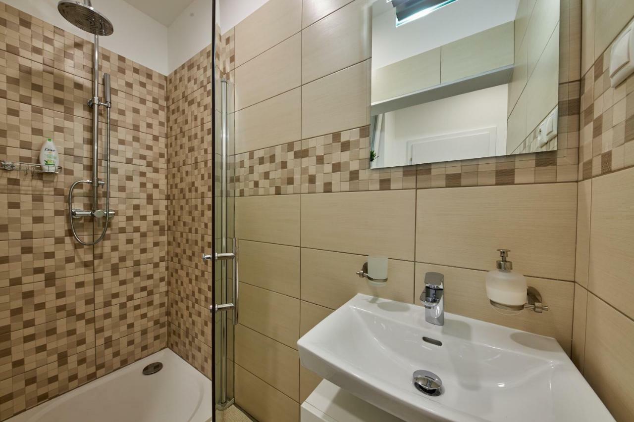 Le Monde Apartment Bratislava - Amazing 5Bdr In Downtown Extérieur photo