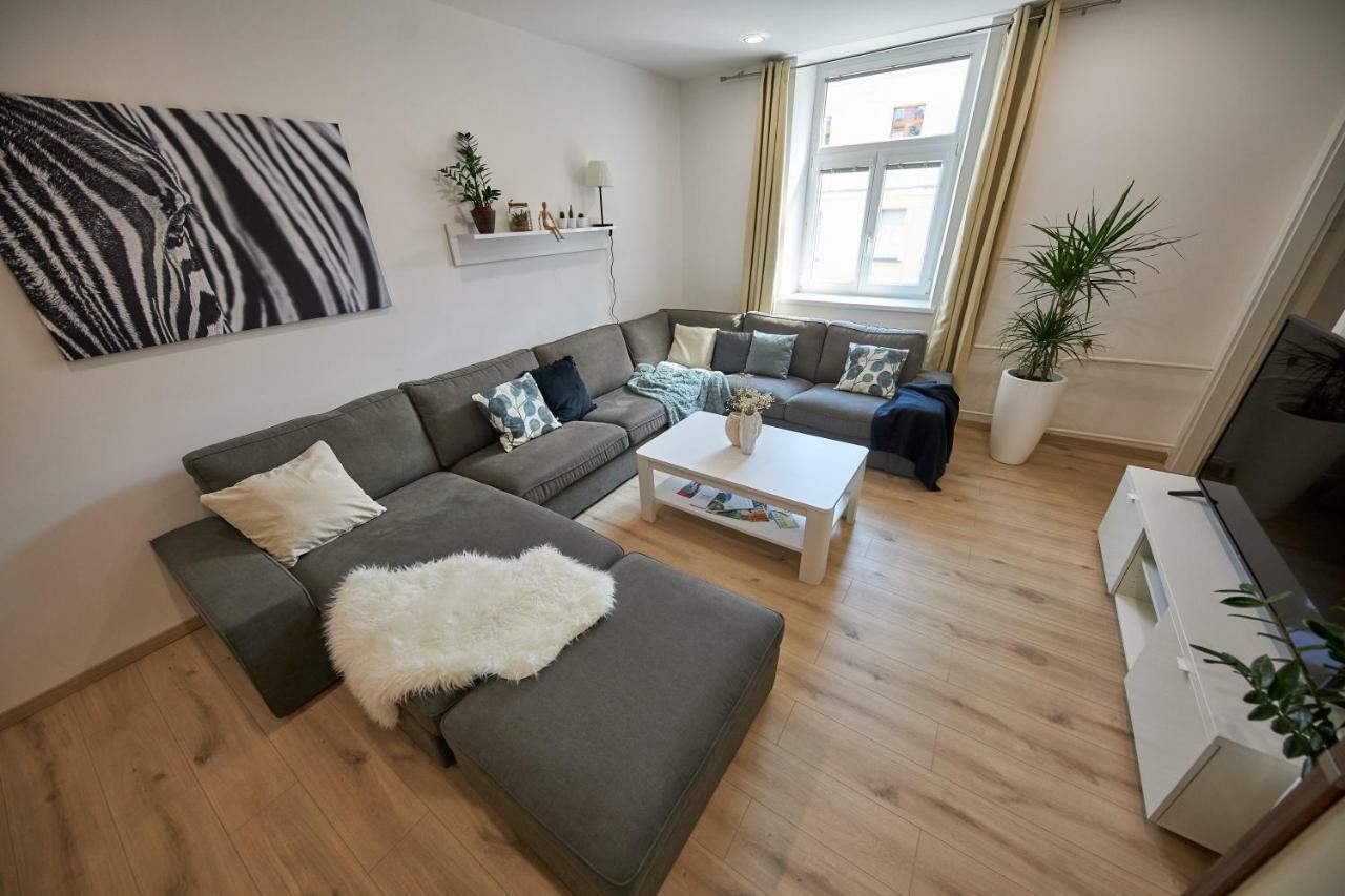 Le Monde Apartment Bratislava - Amazing 5Bdr In Downtown Extérieur photo