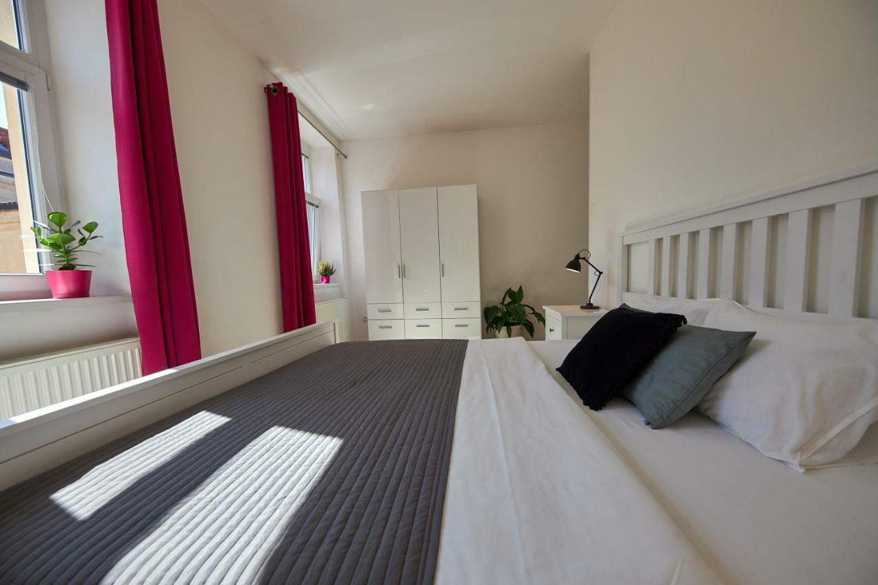 Le Monde Apartment Bratislava - Amazing 5Bdr In Downtown Extérieur photo