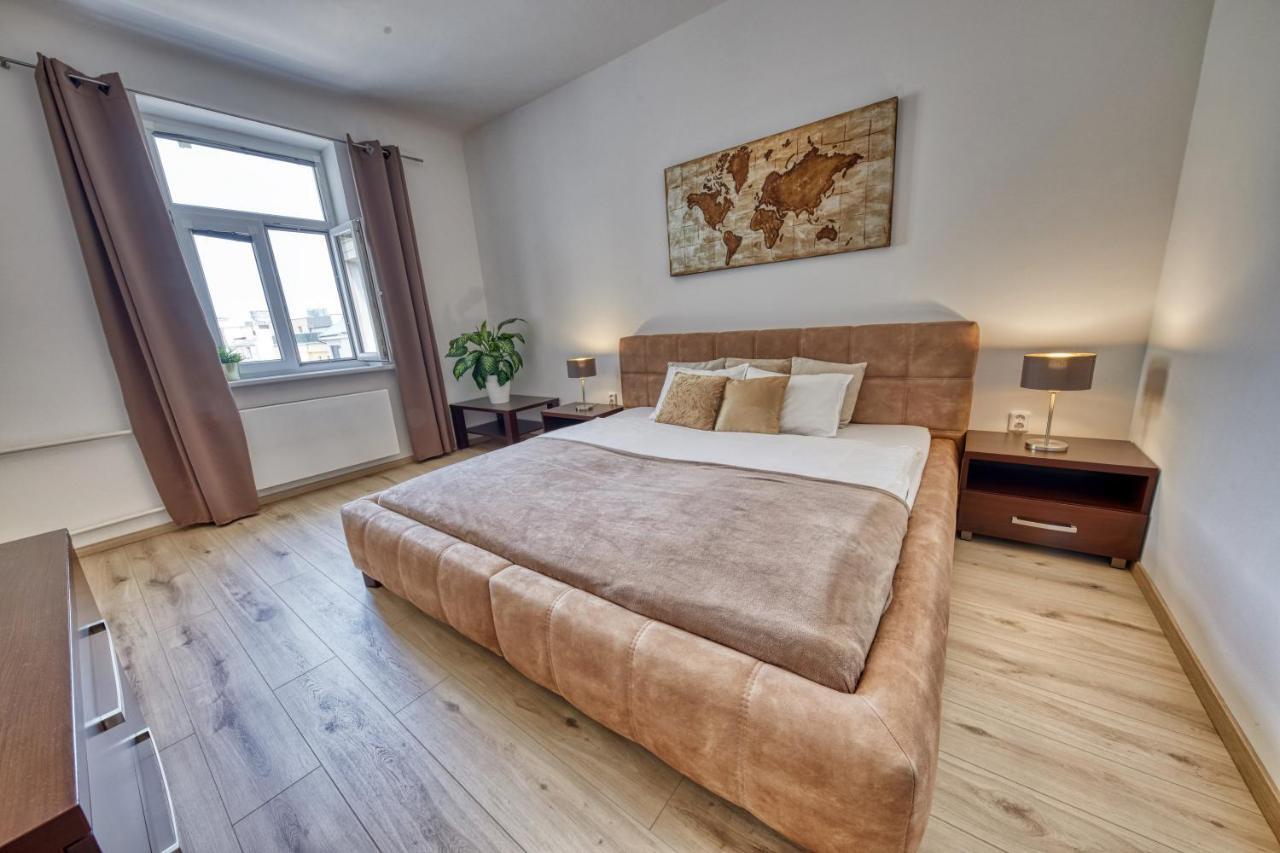 Le Monde Apartment Bratislava - Amazing 5Bdr In Downtown Extérieur photo